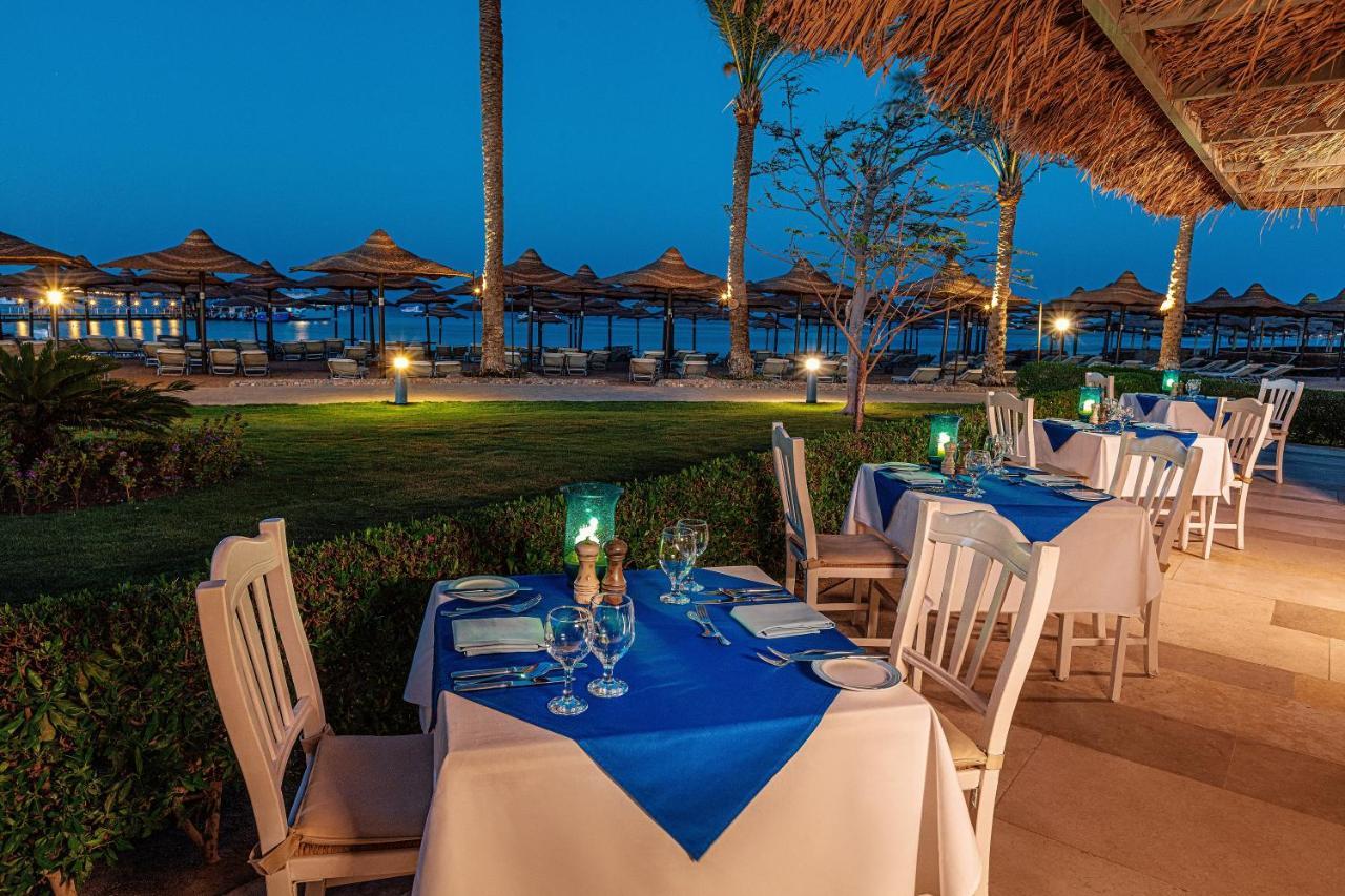 Jaz Makadi Saraya Resort Hurghada Esterno foto The resort's restaurant